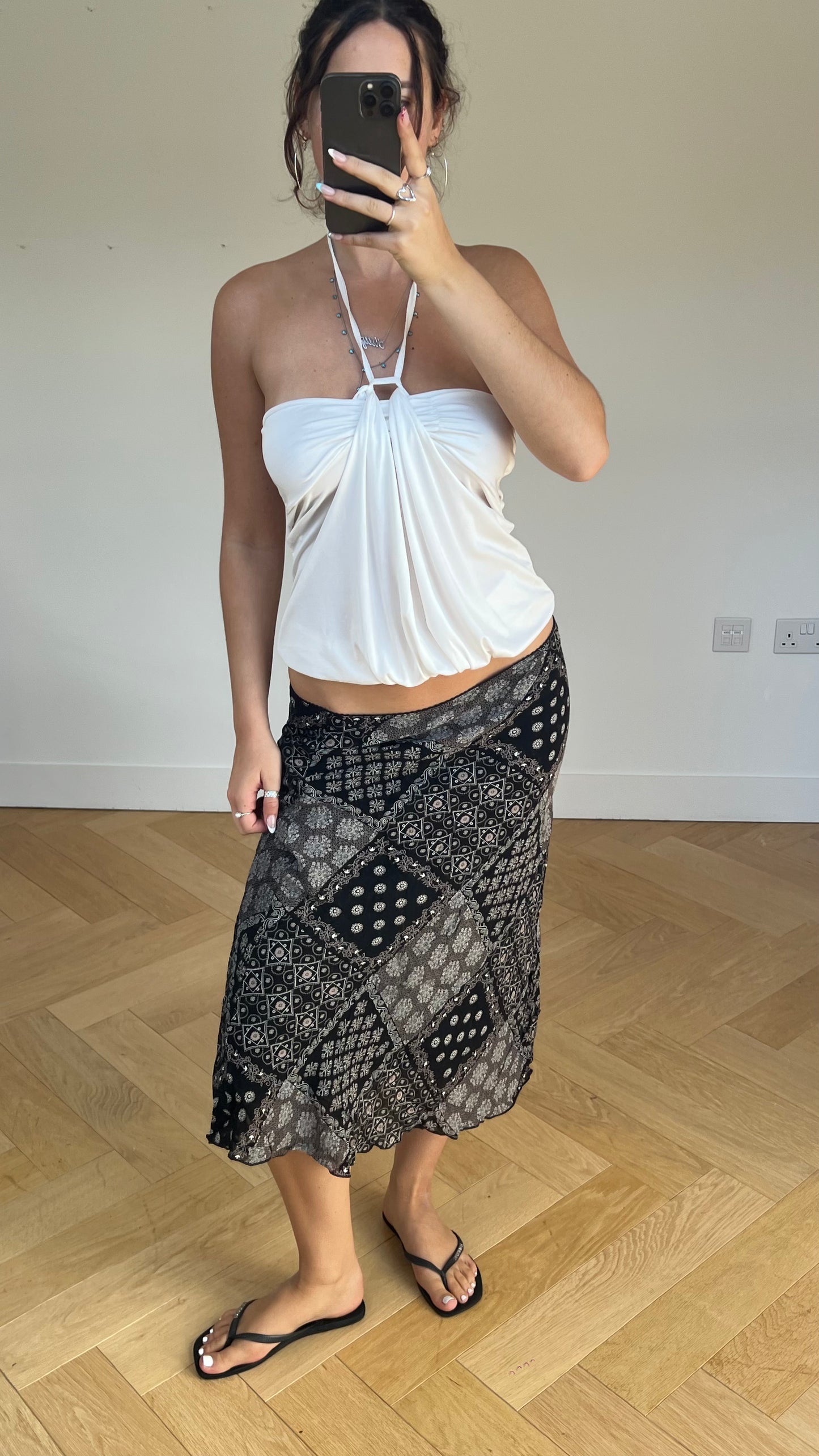 00s black patterned skirt- size L