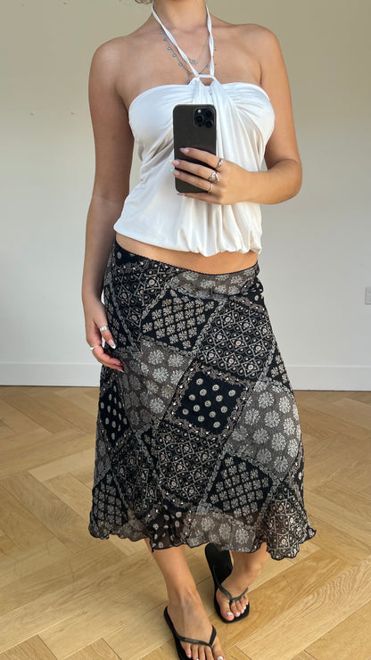 00s black patterned skirt- size L