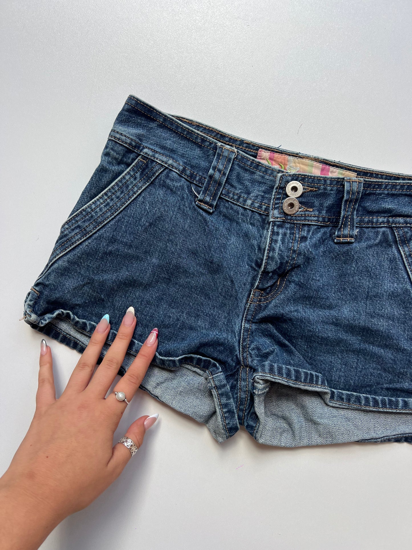 00s denim mini shorts- size S