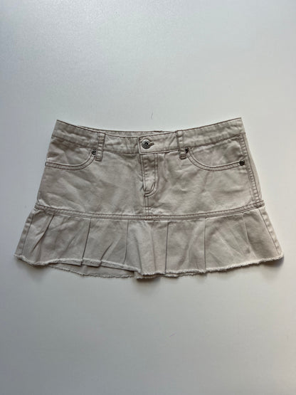 00s white pleated mini skirt- size XS