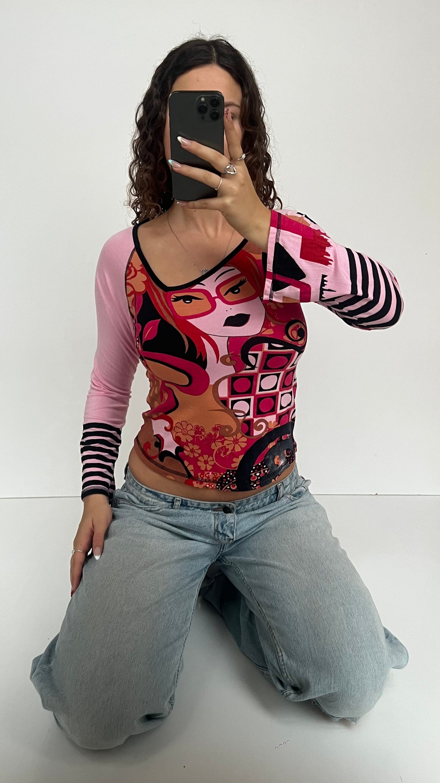 00s pink graphic stripe top- size M/L