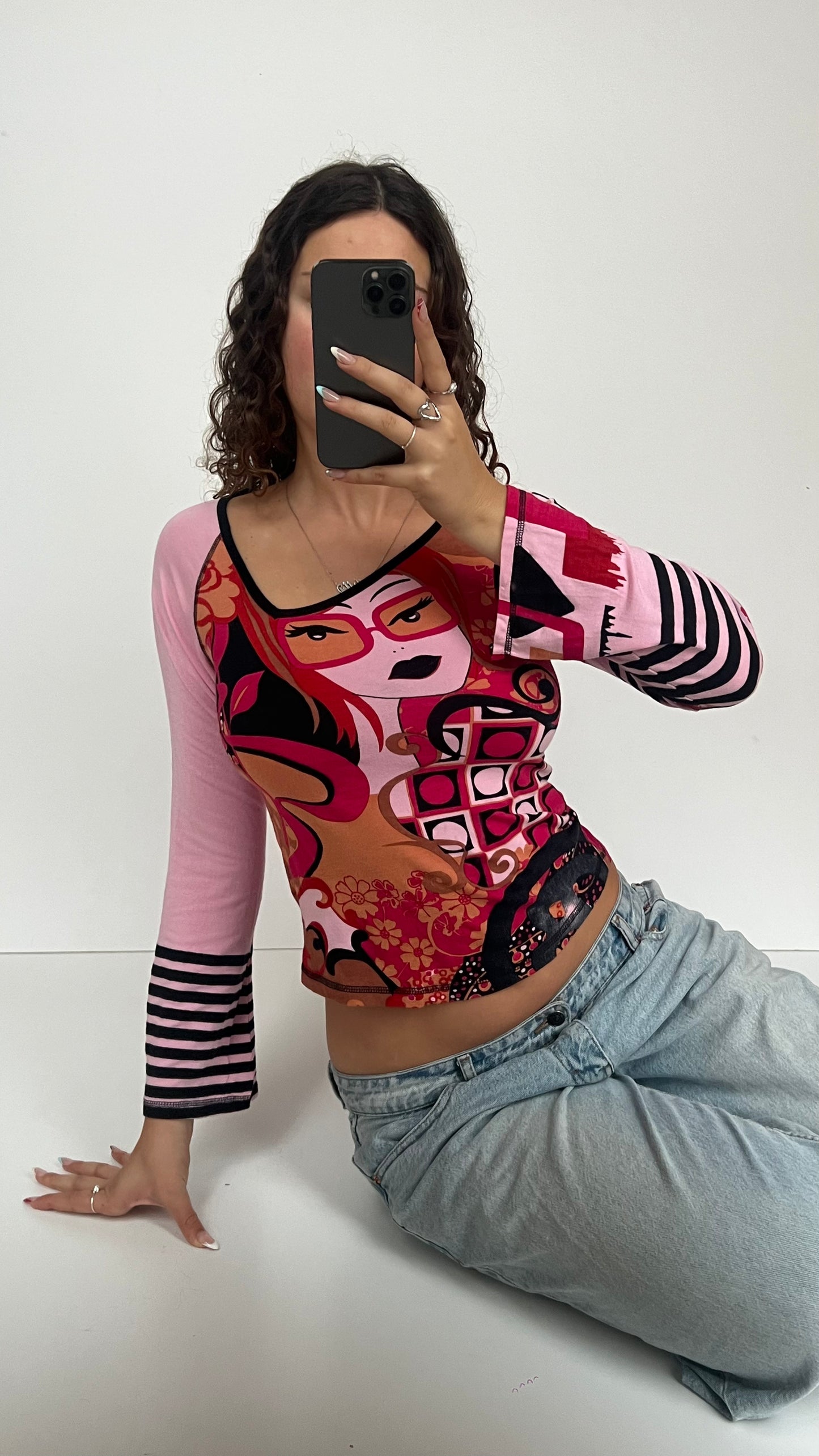 00s pink graphic stripe top- size M/L