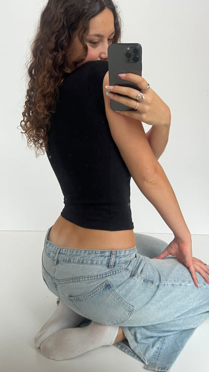 00s black graphic baby tee- size S