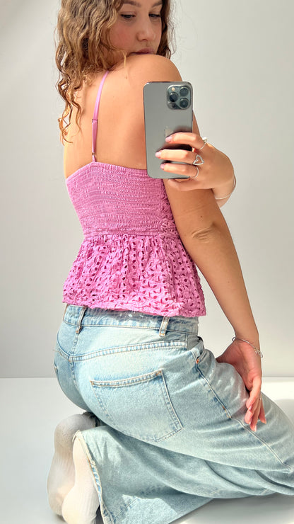 00s pink crochet cami- size M