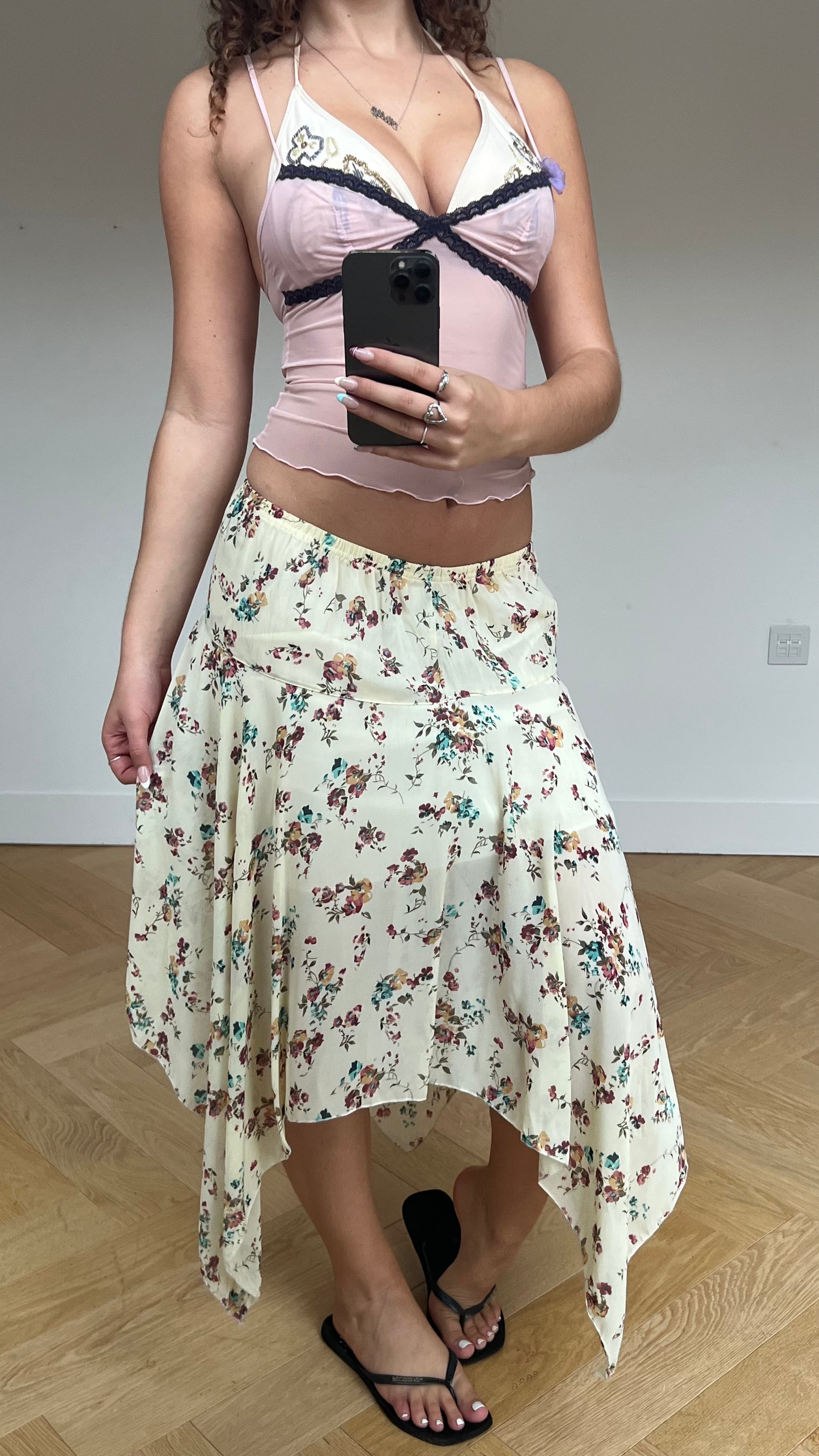 00s cream floral midi skirt- size M