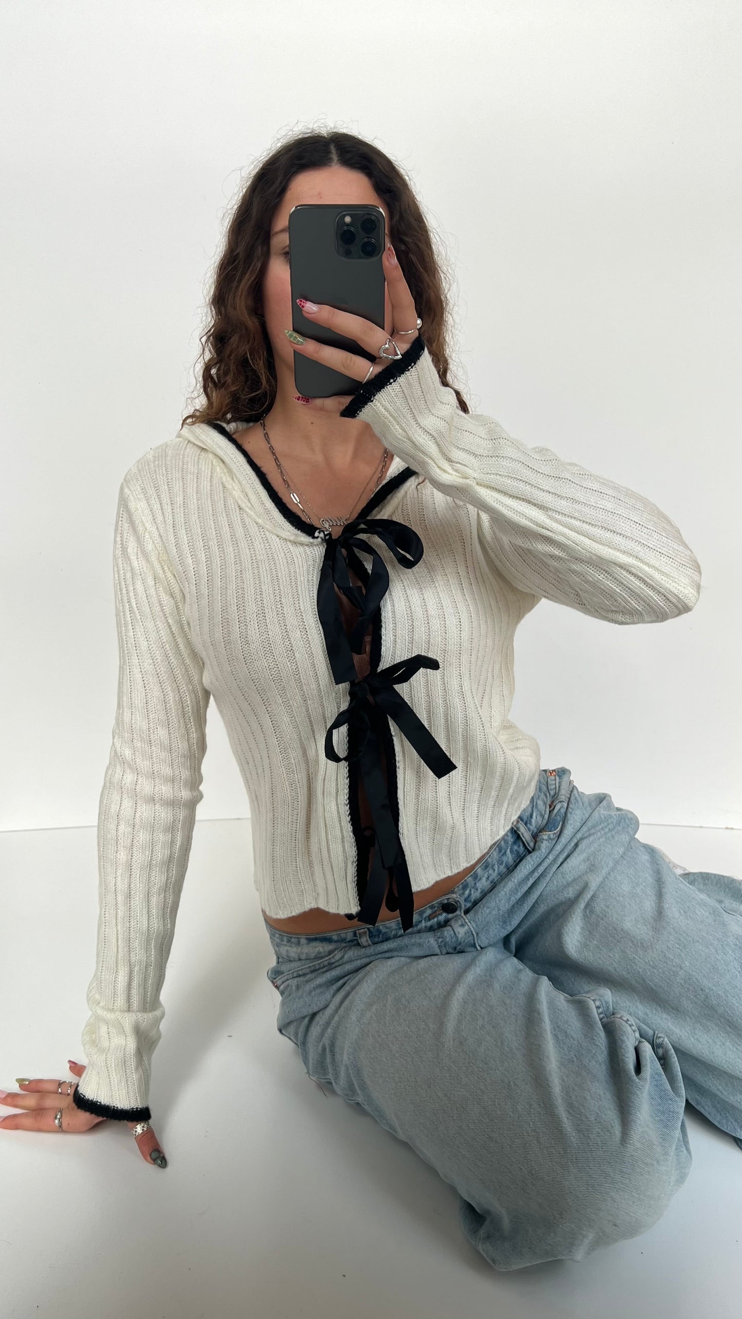 00s white bow jumper- size M