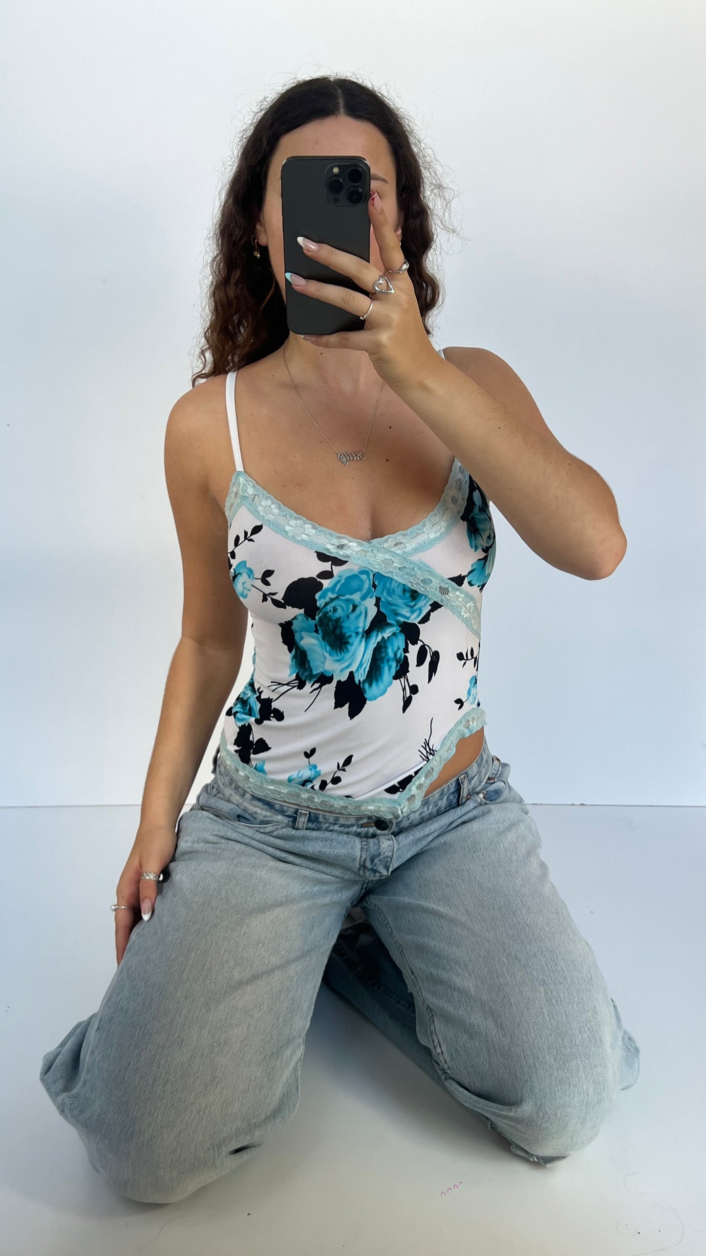 00s white blue floral cami- size S