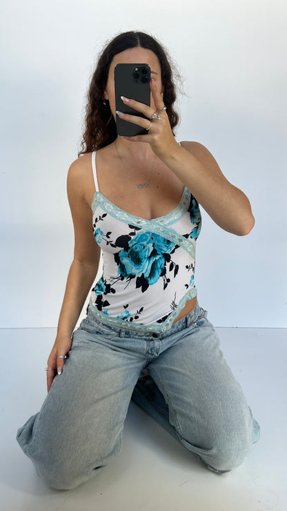 00s white blue floral cami- size S
