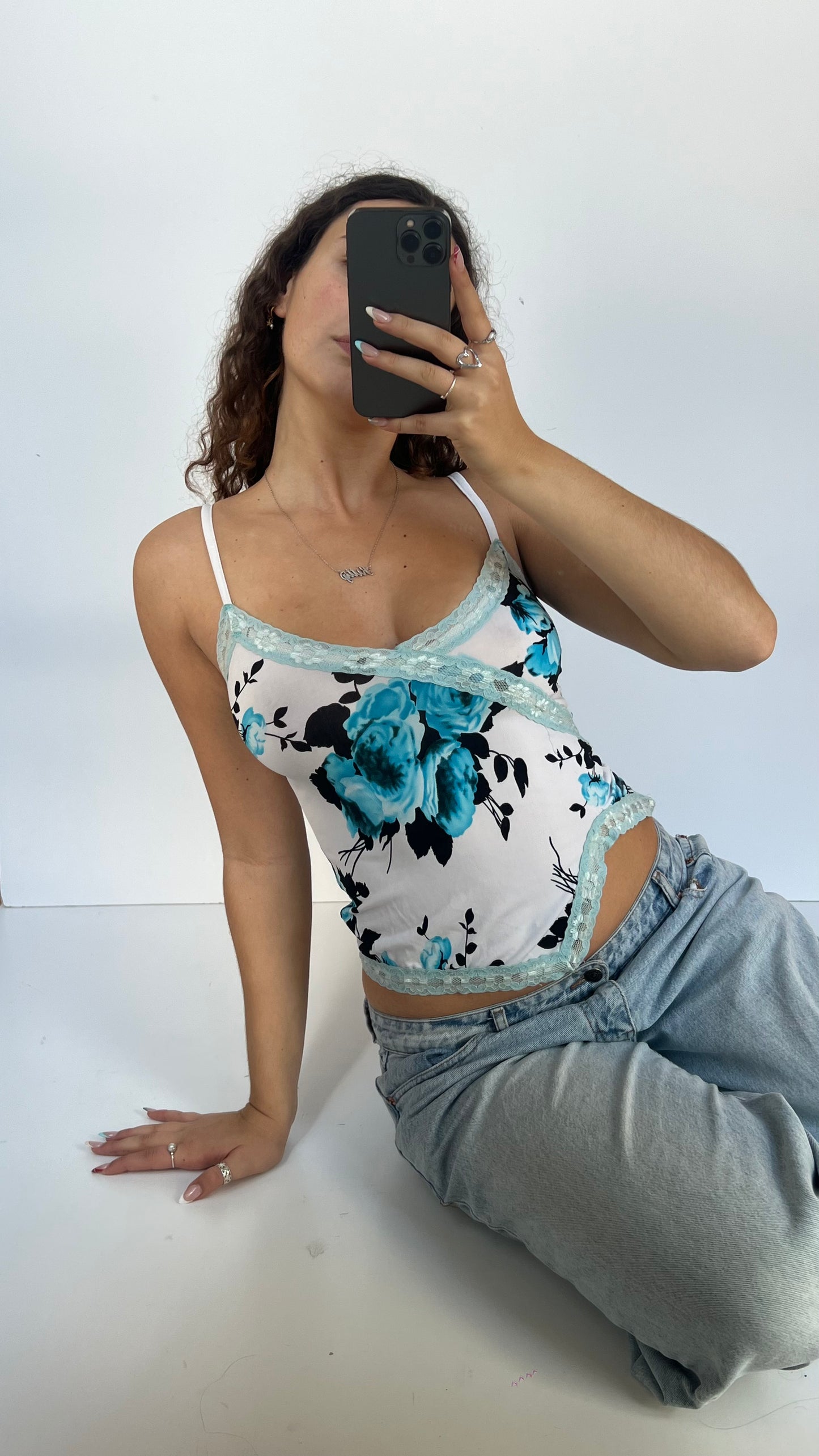00s white blue floral cami- size S