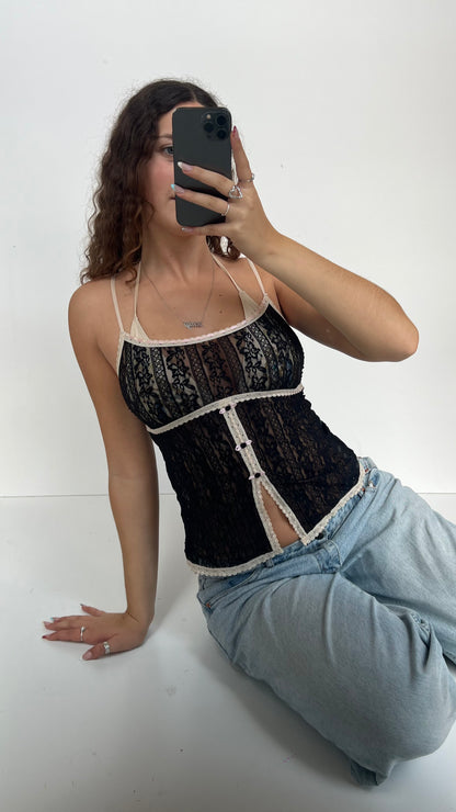 00s black lace cami- size M