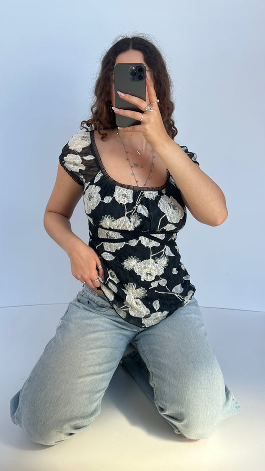 00s black floral lace top- size XL