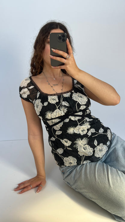 00s black floral lace top- size XL