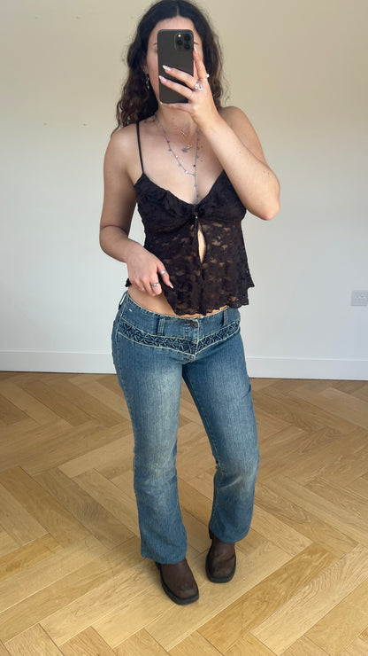 00s flared jeans- size M