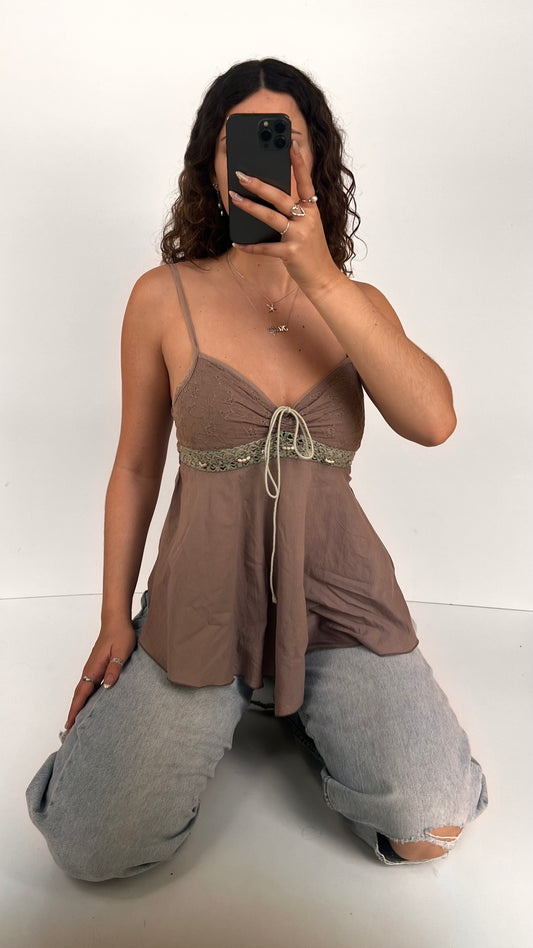00s brown crochet cami- size M