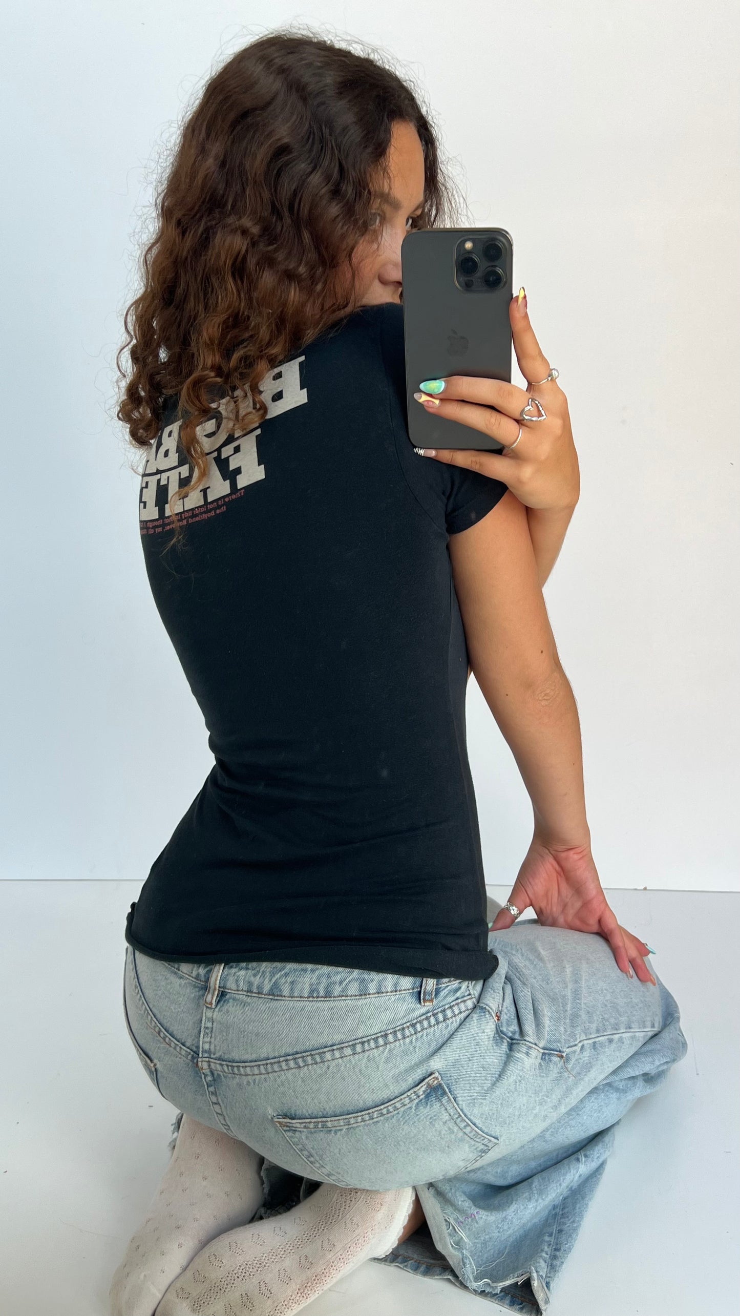 00s black graphic tshirt- size M