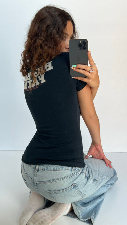00s black graphic tshirt- size M