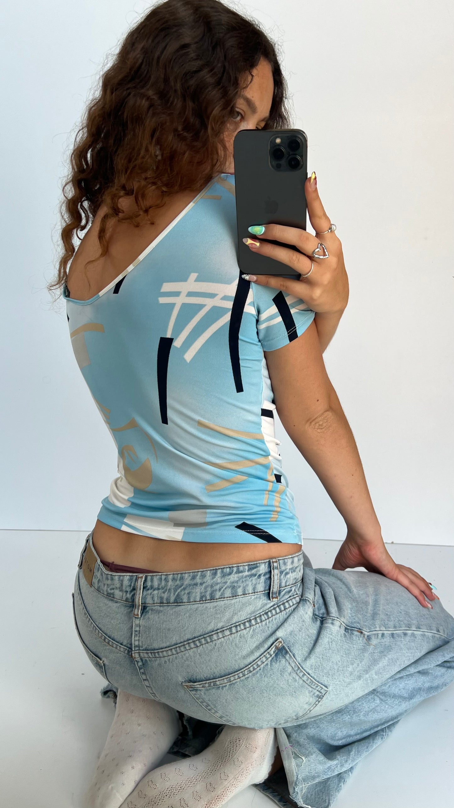 00s blue patterned top- size M