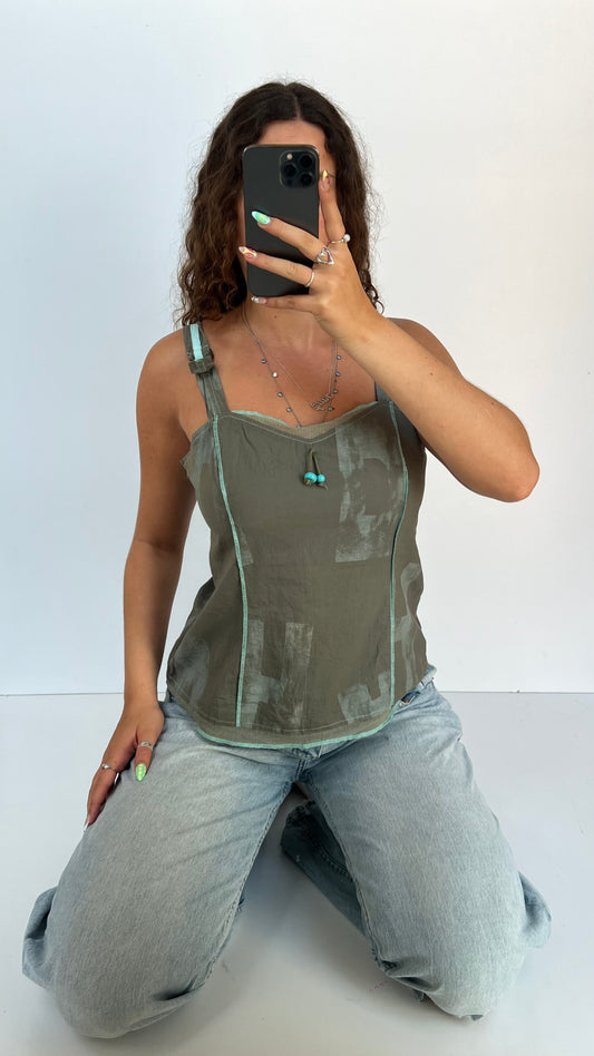 00s khaki cargo cami- size L