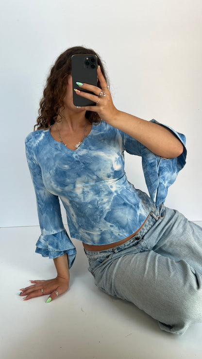 00s blue tie dye top- size M