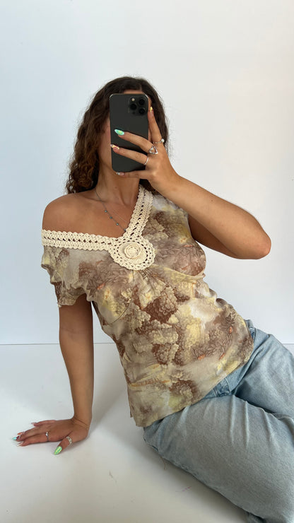 00s beige crochet babydoll top- size M
