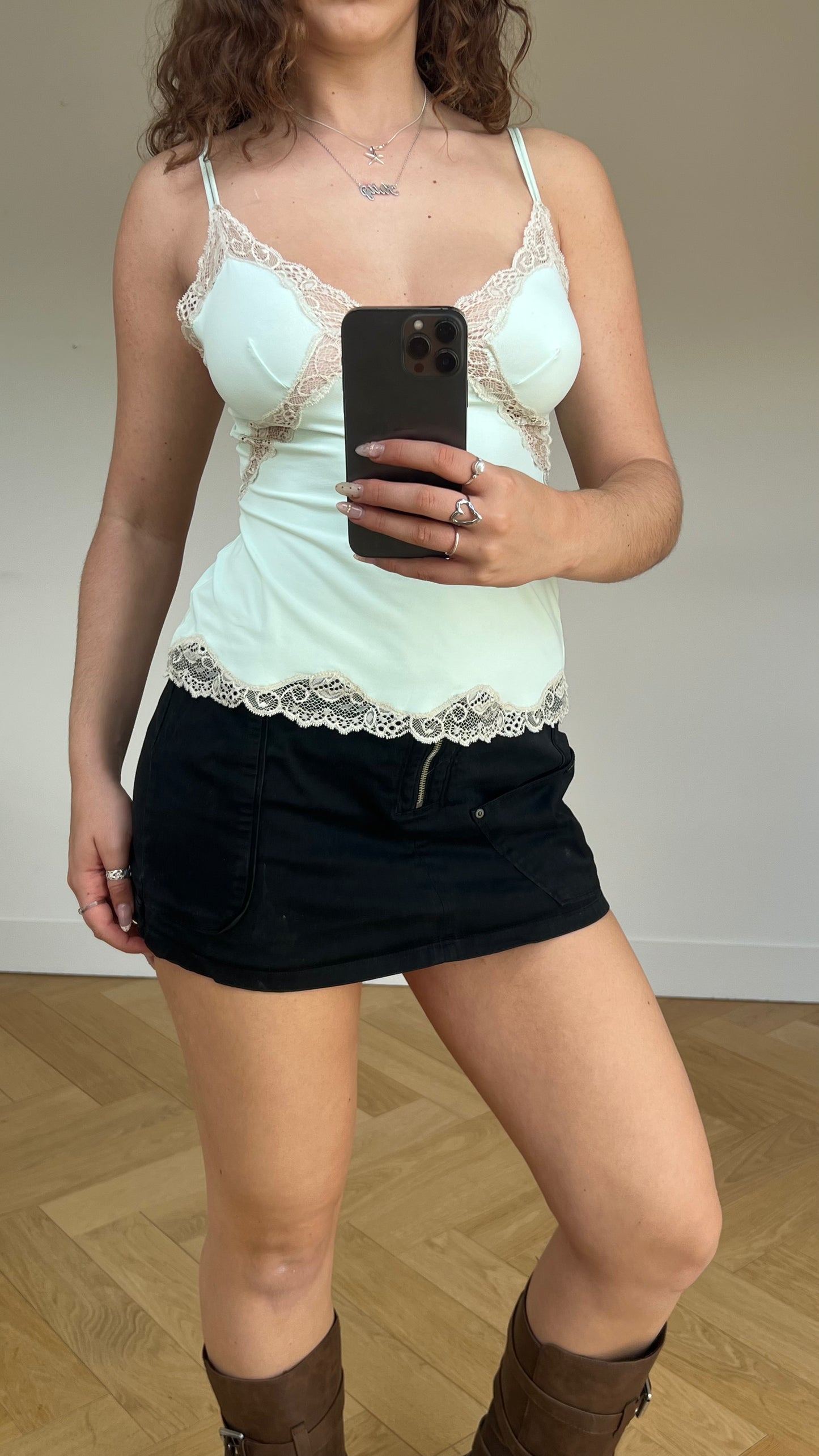 00s black cargo mini skirt- size M