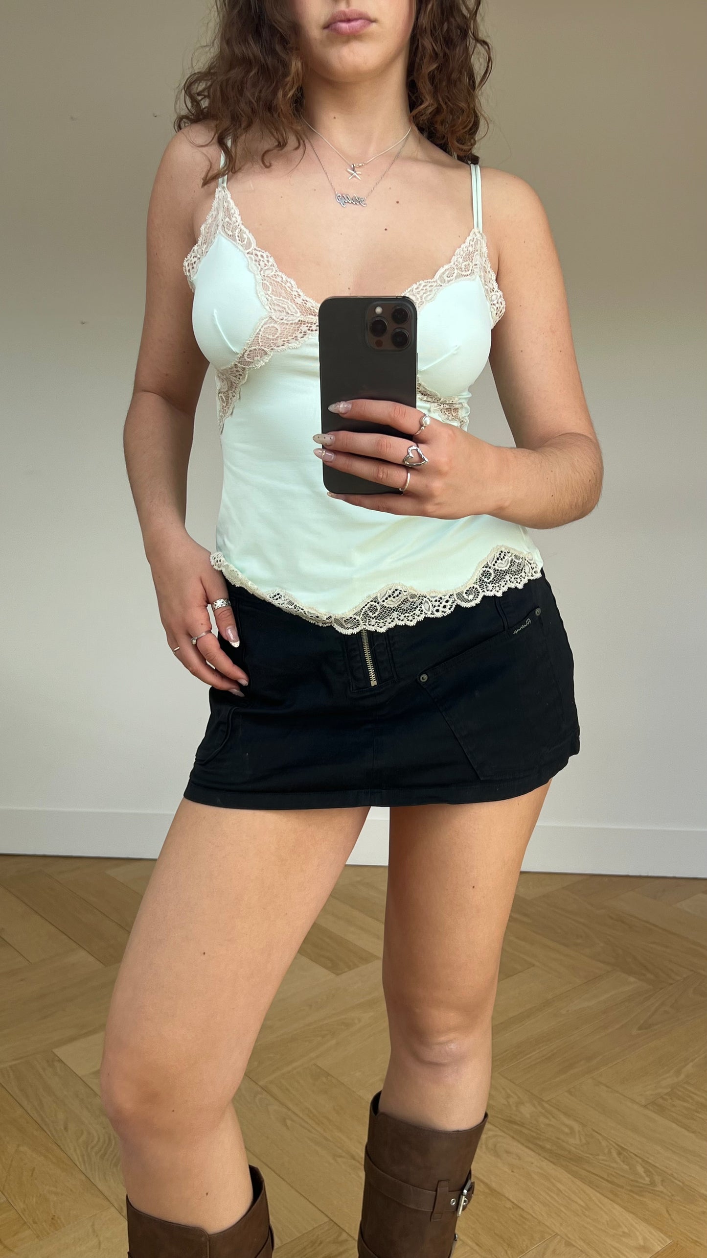 00s black cargo mini skirt- size M