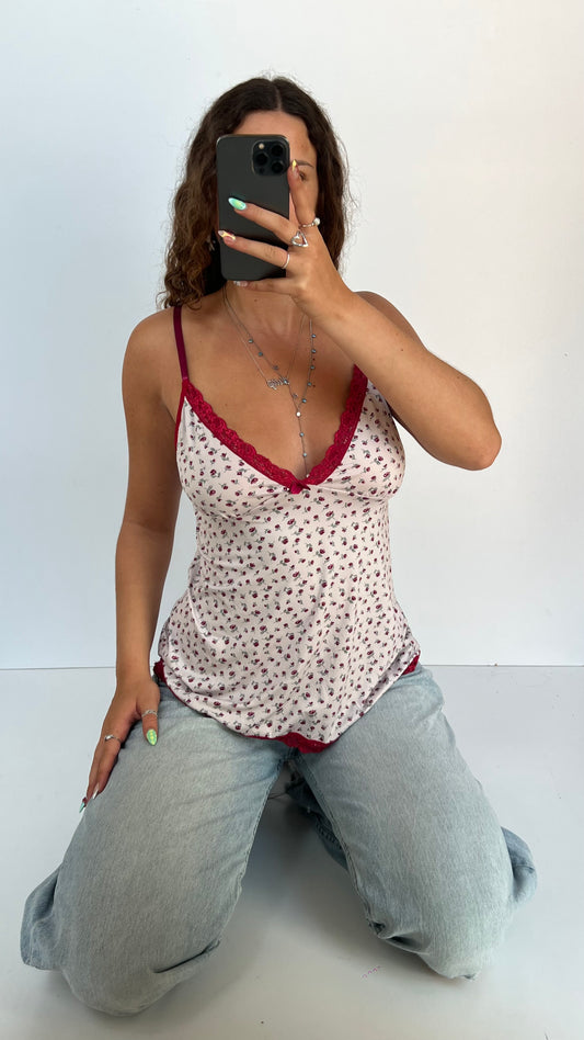 00s white red floral cami- size L