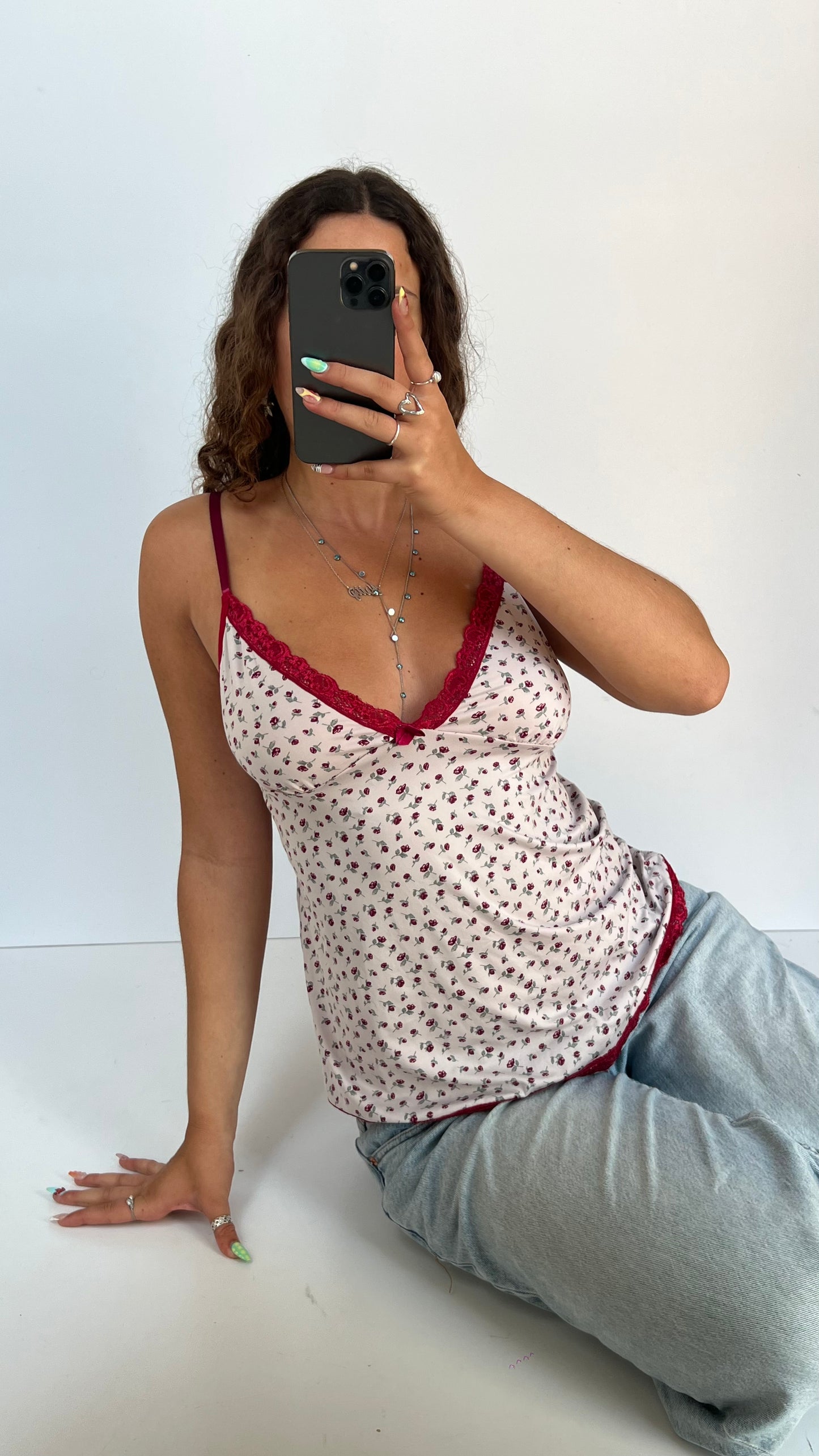 00s white red floral cami- size L