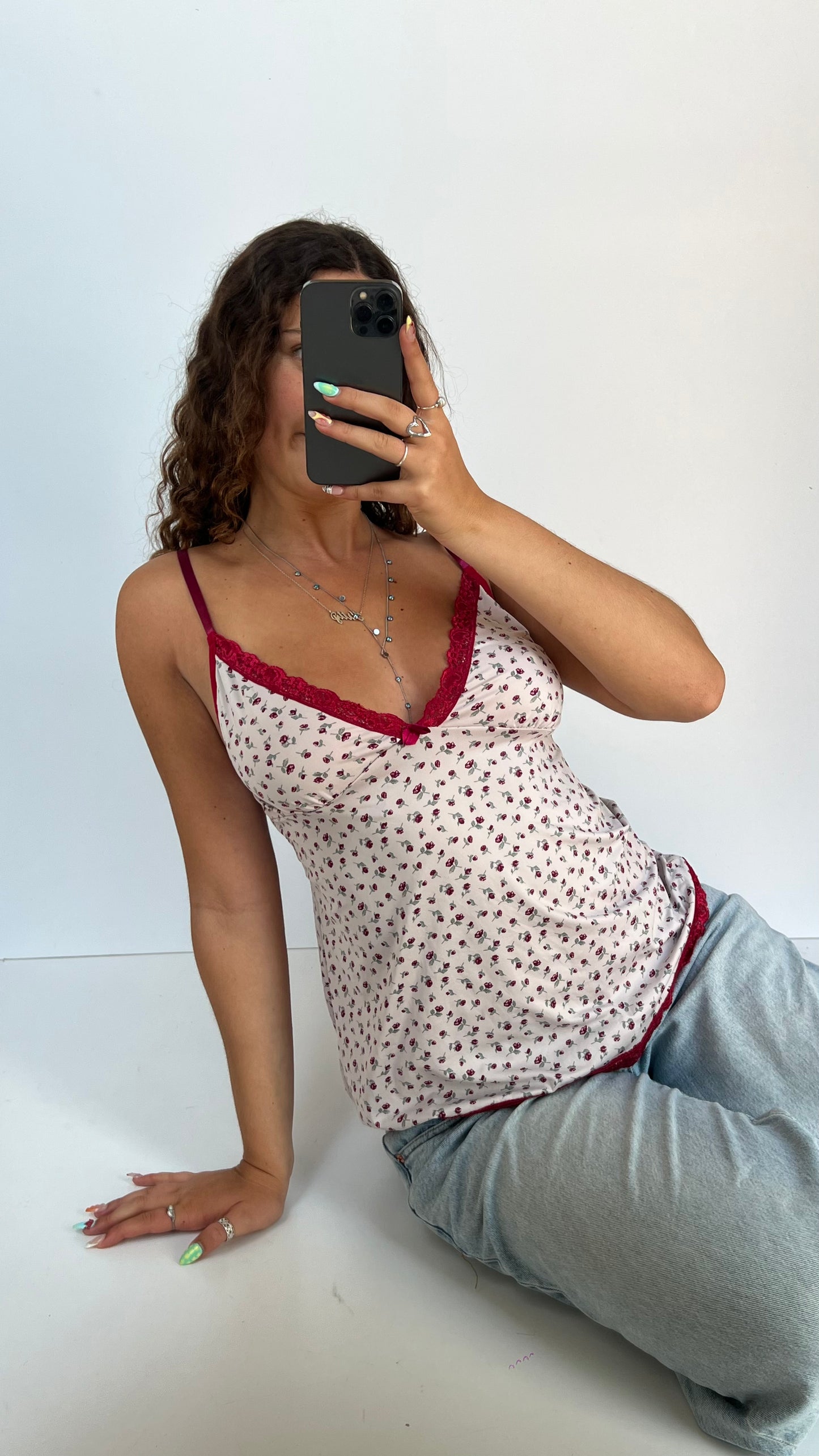 00s white red floral cami- size L