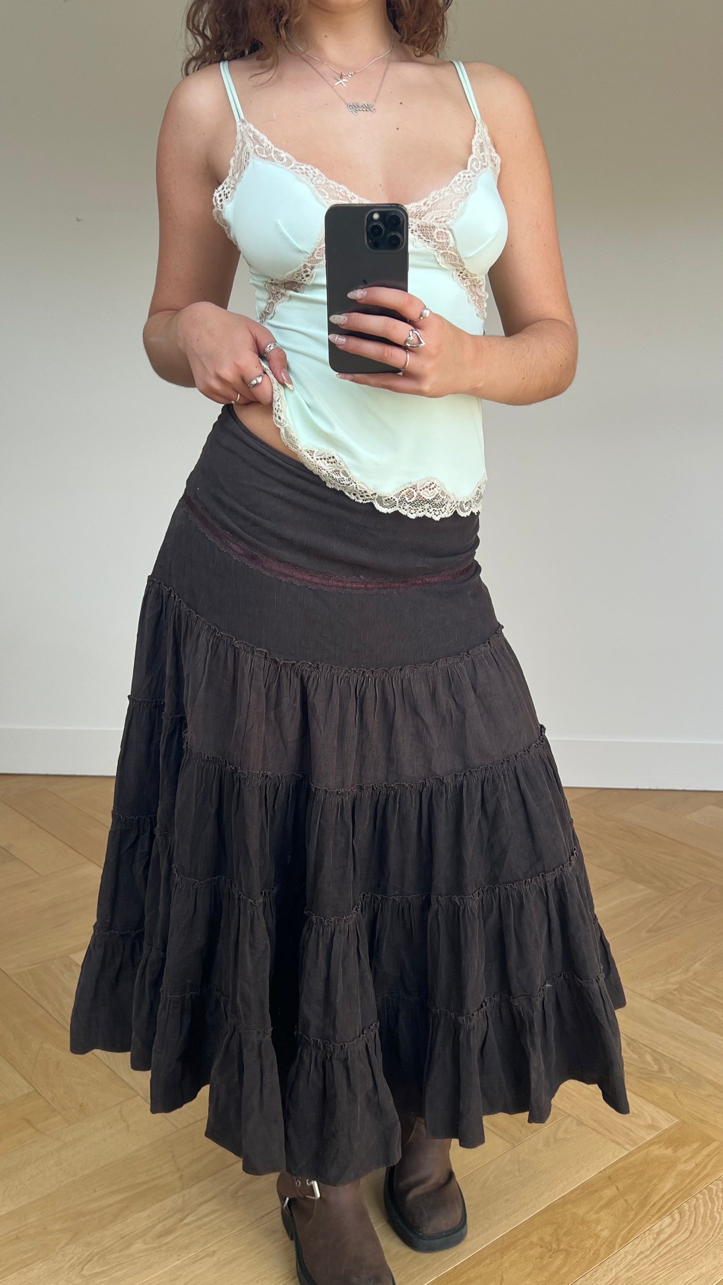 00s brown corduroy midi skirt- size M