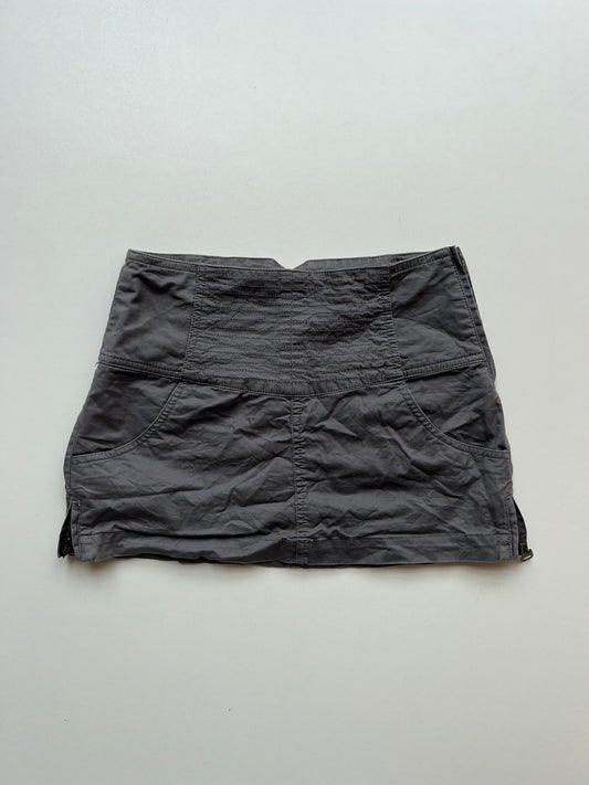 00s grey Guess mini skirt- size S