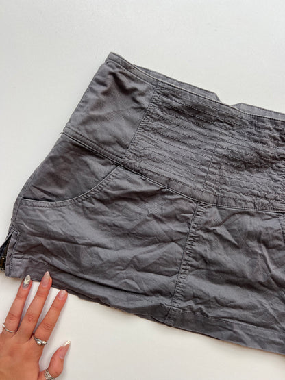 00s grey Guess mini skirt- size S