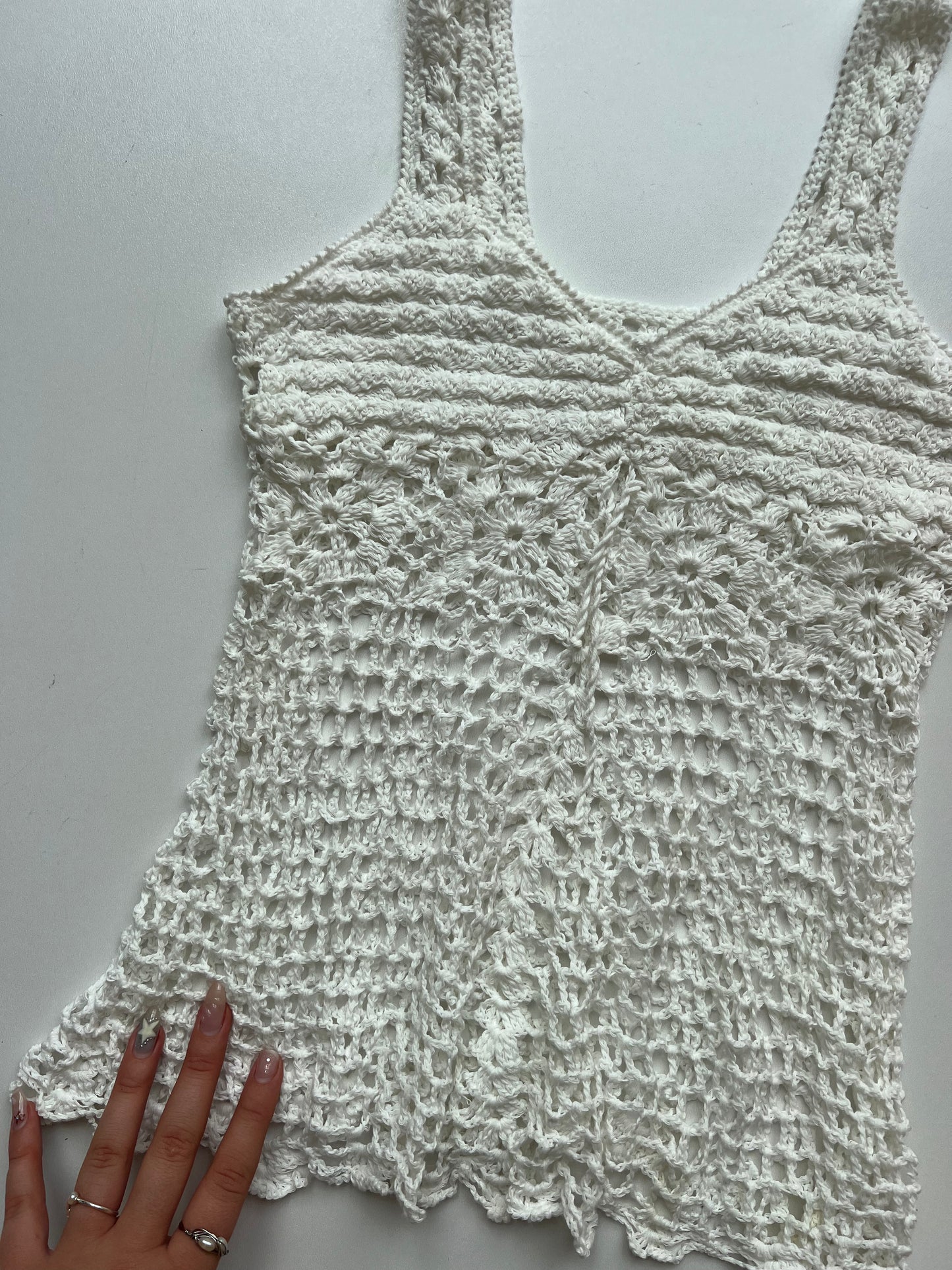 00s white crochet cami- size XS