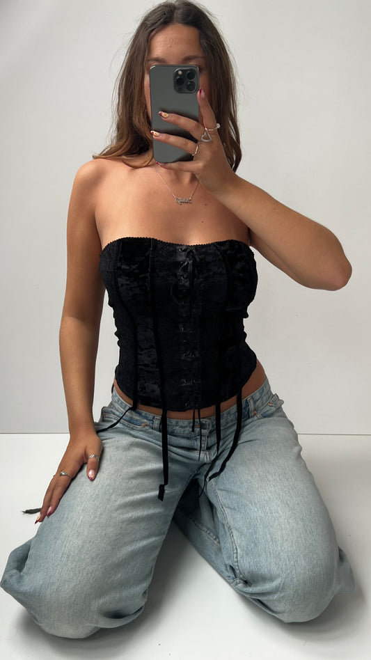 00s black strapless velvet cami- size L