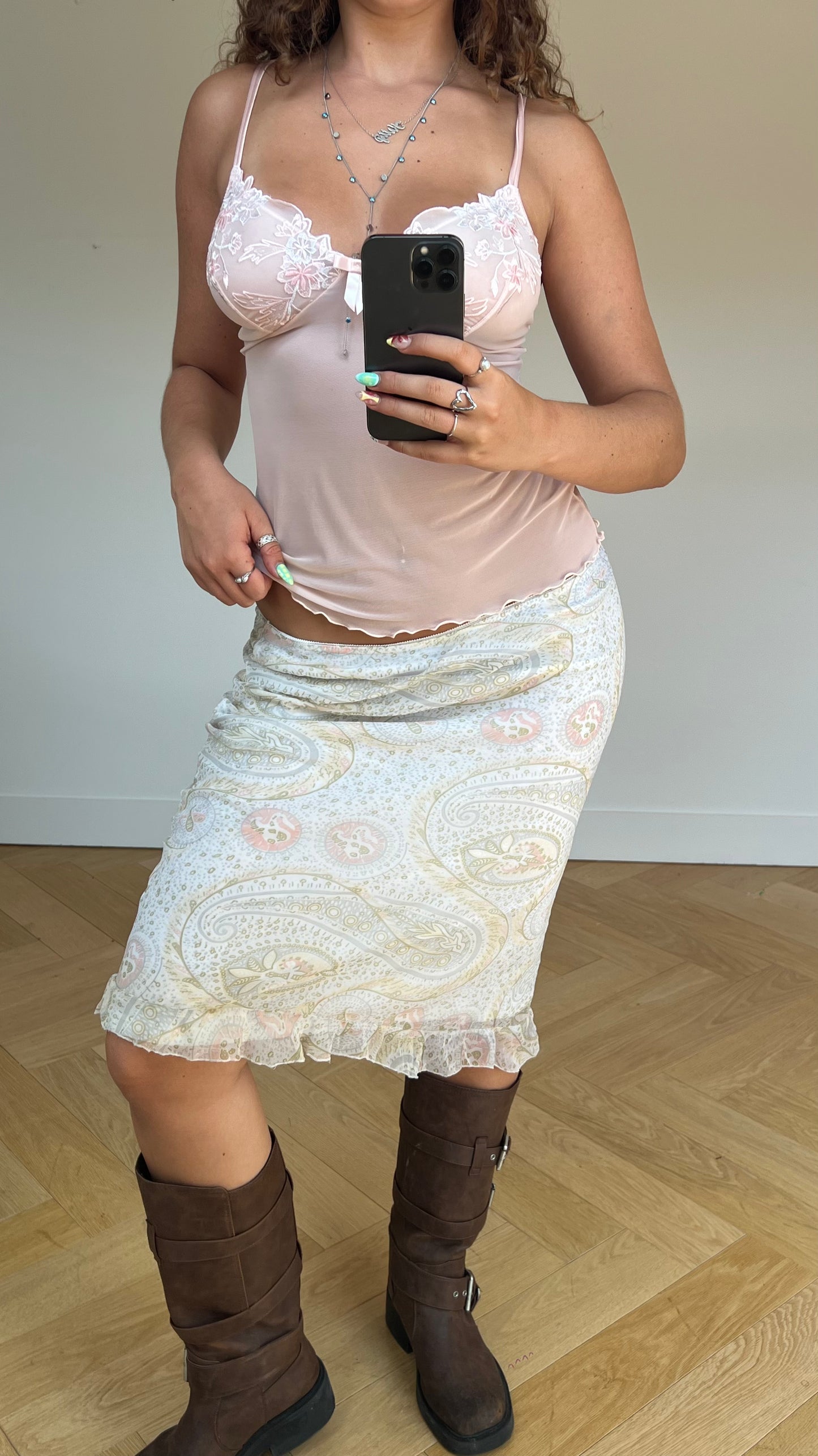 00s white paisley midi skirt- size L