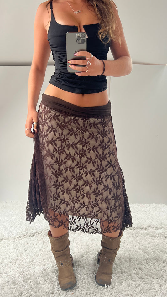 00s brown lace midi skirt- size M