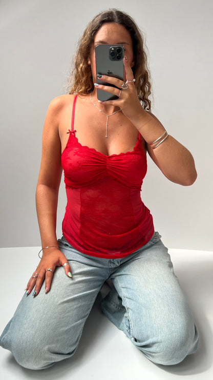 00s red lace cami- size S