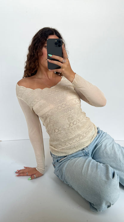 00s cream embroidered mesh top- size M