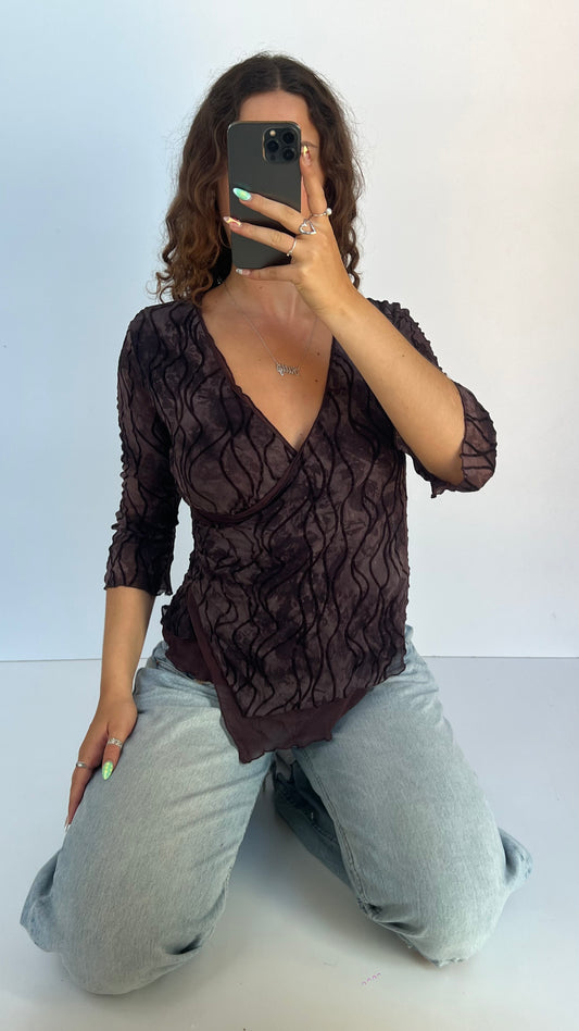 00s mauve mesh long sleeve top- size L