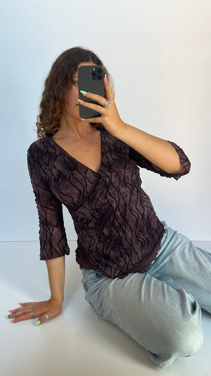 00s mauve mesh long sleeve top- size L