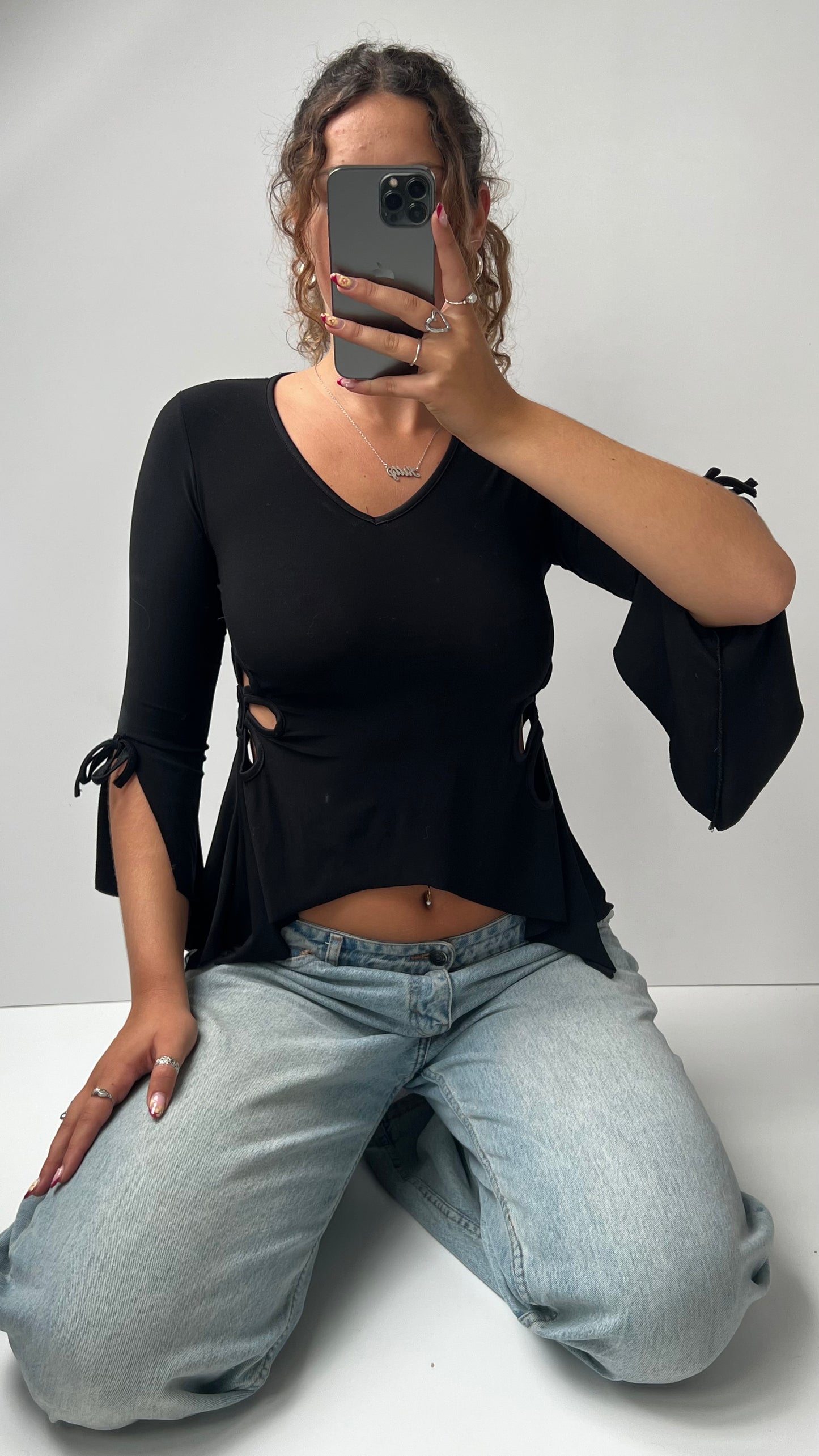 00s black flower cut out top- size M