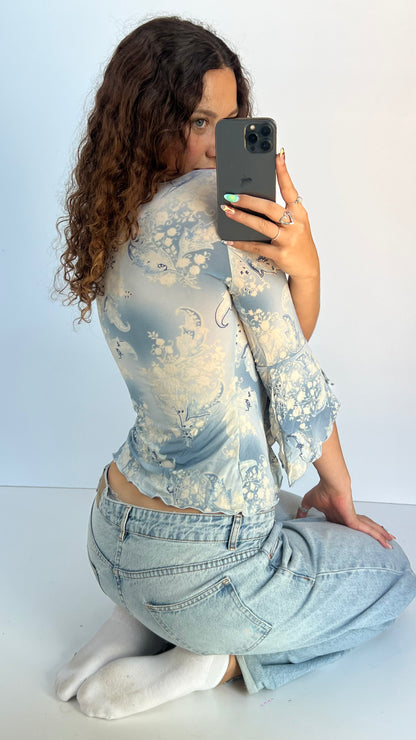 00s blue long sleeve top- size M