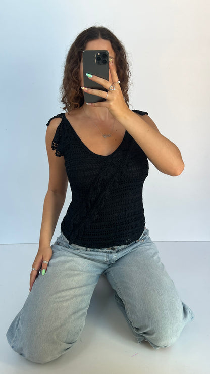 00s black crochet cami- size L