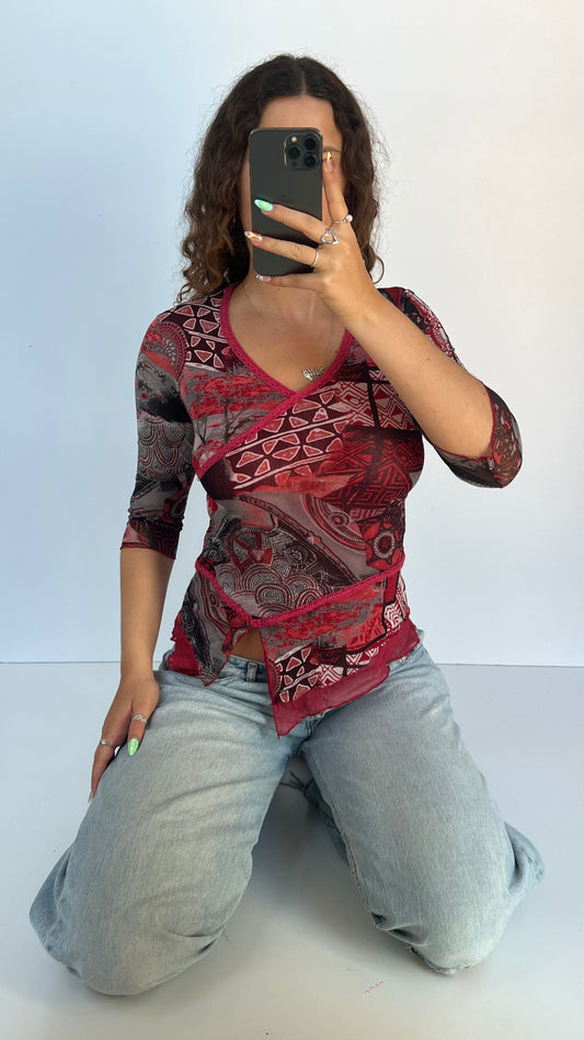 00s red mesh top- size M