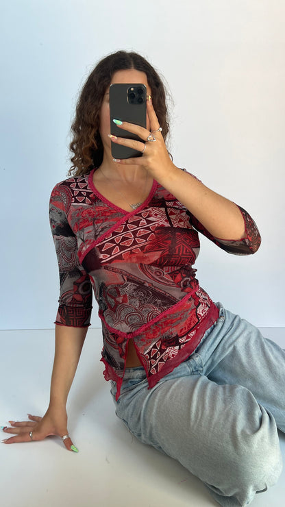 00s red mesh top- size M