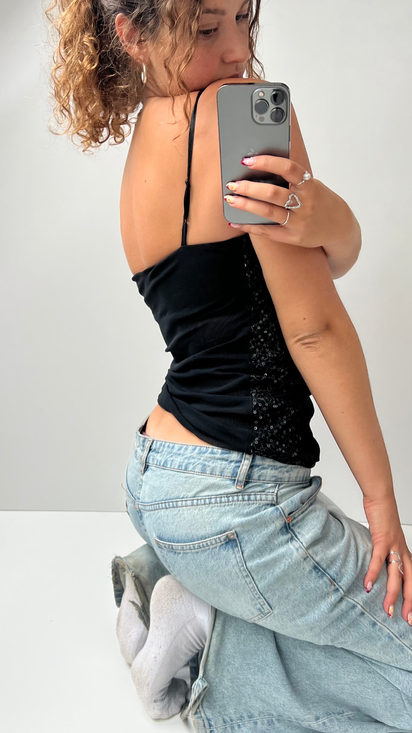 00s black sequin cami- size S