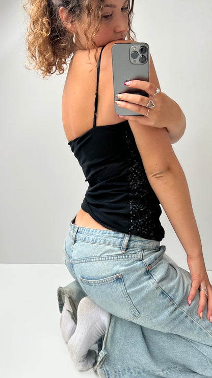 00s black sequin cami- size S