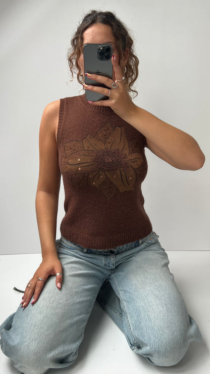 00s brown knit flower vest- size S/M