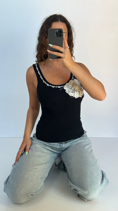 00s black pearl tank top- size S
