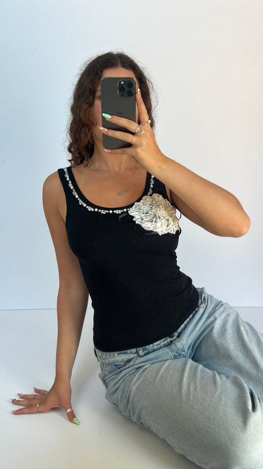 00s black pearl tank top- size S
